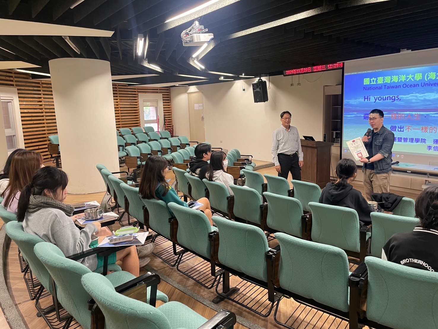 連結到臺北市立永春高中_運輸系李信德老師