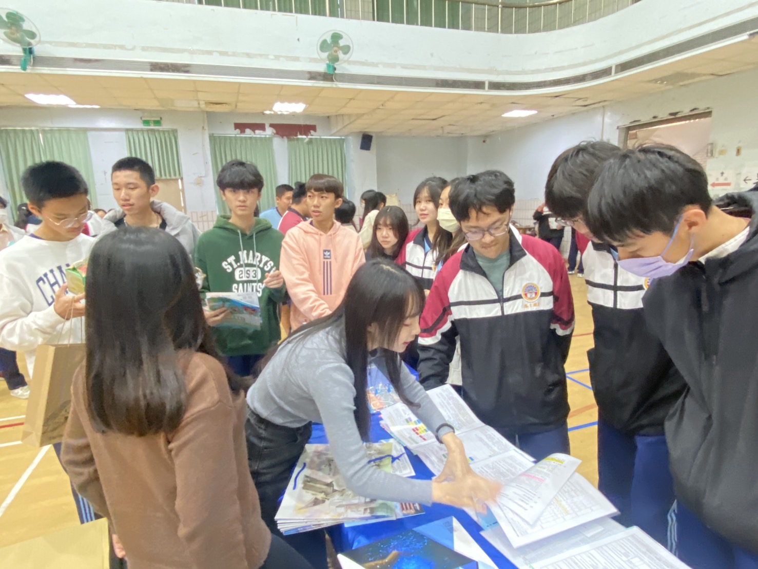 連結到臺南私立黎明高中